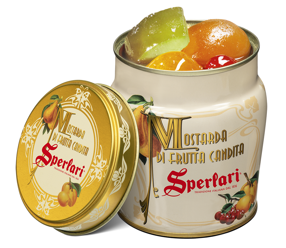 Ispirata alla tradizione, la Mostarda Sperlari è lavorata con cura e disponibile in diverse varianti e formati: dalle confezioni iconiche come la Lattina Liberty e il Vaso Ermetico, fino alle versioni monofrutto e alle ricette ispirate ai grandi classici. Sono perfette per accompagnare formaggi, carni e piatti delle feste. Ottima anche in abbinamenti creativi, per dare un tocco originale ad antipasti e aperitivi.